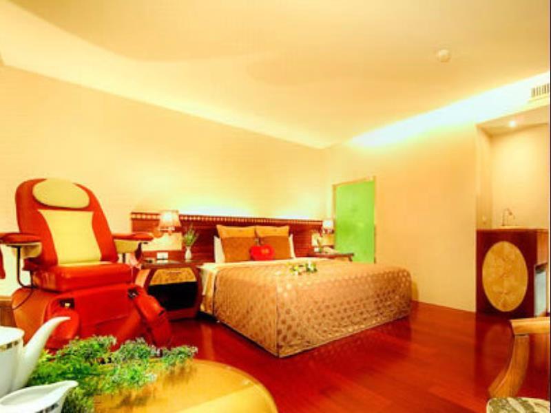 England Business Motel Yilan Exterior foto