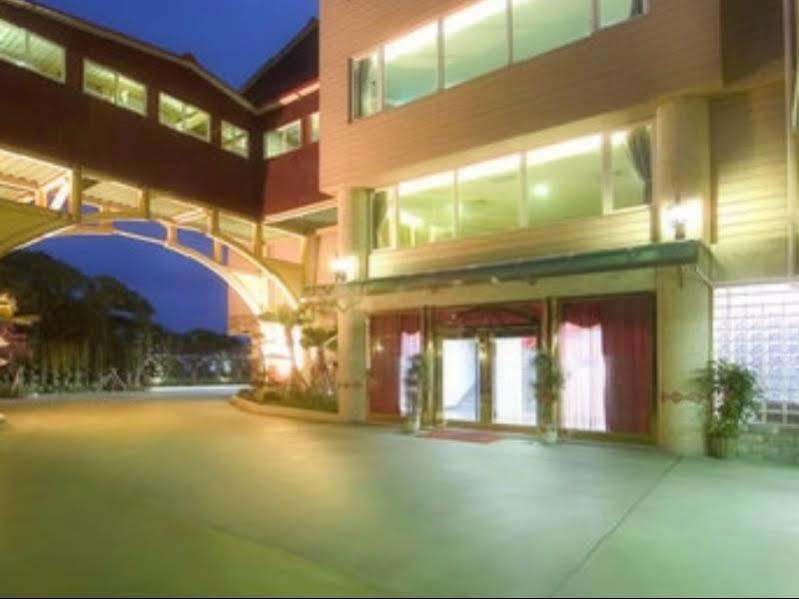England Business Motel Yilan Exterior foto